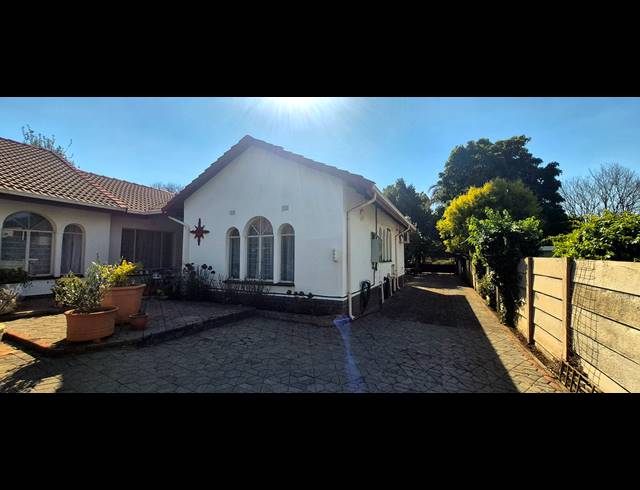 3 BEDROOM HOUSE FOR SALE IN GLEN MARAIS